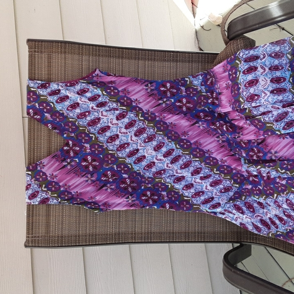 Womens Soft Multi color Dress. 14. NWOT Not available - Picture 6 of 8